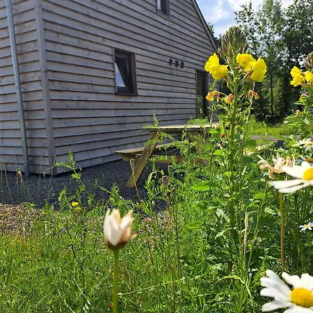 - Relais Randonneur - Capacite Max De 9 Personnes ホームステイ Nadrin